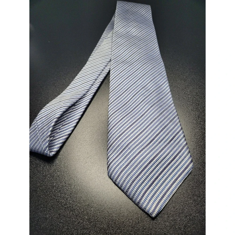 Salvatore Ferragamo Men's Necktie Blue Striped Silk 3.5